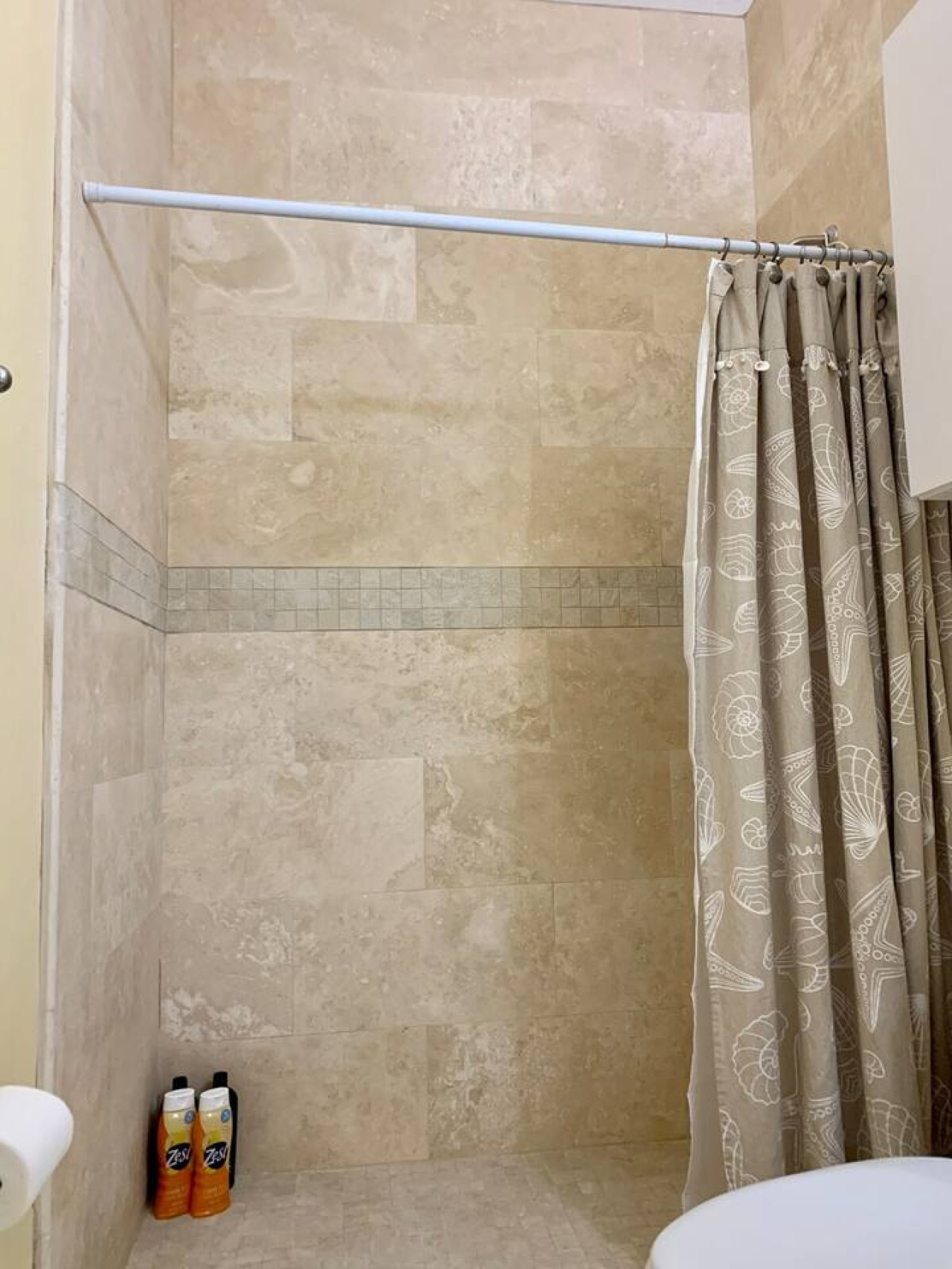 s2a-bp-or-steps-to-beach-or-private-room-in-shared-suite/