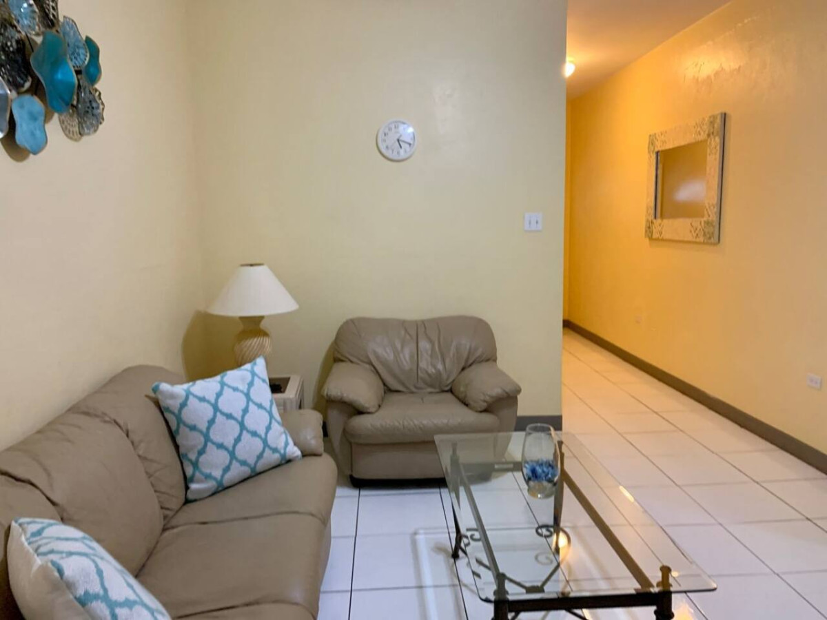 s2b-bp-or-steps-to-beach-or-room-in-shared-suite/