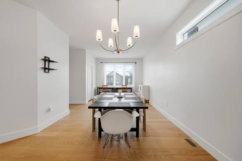 Quiet and Convenient Retreat