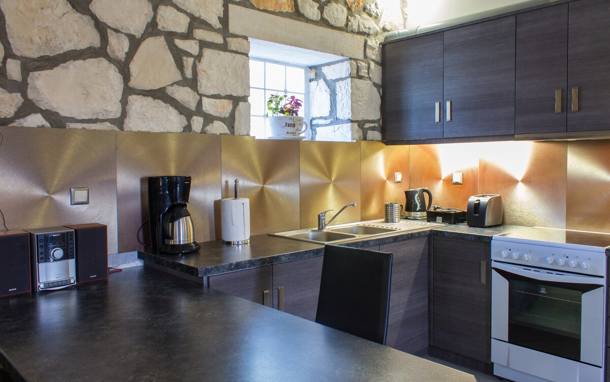 The kitchen and dinning table