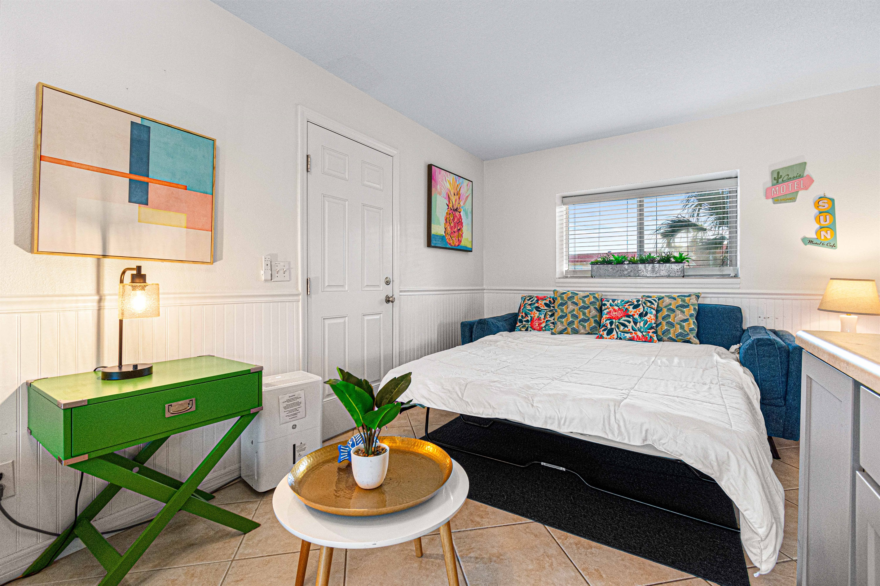 after-hours-retreat/