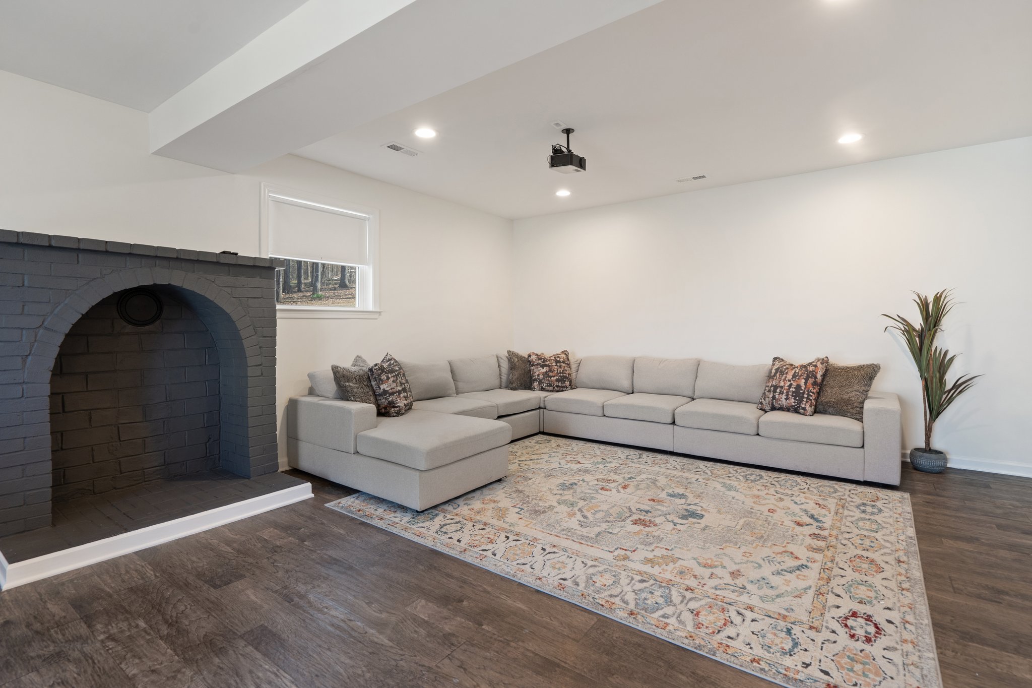 the-baldwin-flat-furnished-for-long-term-stays/