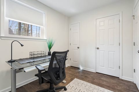 The Baldwin Flat - furnished for long-term stays