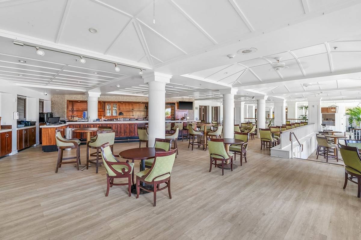 new!-beachfront-resort.-oceanview-lanai.-king-bed/