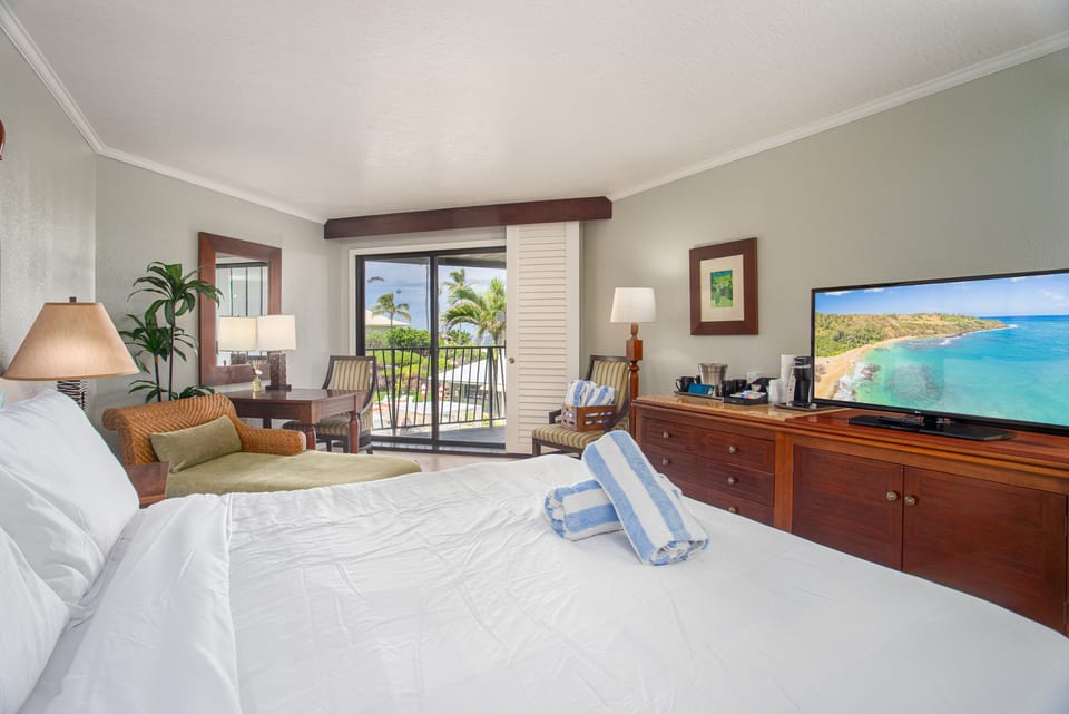 Kauai.Beachfront Resort. Oceanview Lanai. King Bed - Lihue