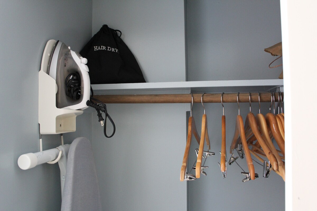 new!-4-resort-rooms.-sleeps-up-to-11.-beachfront/