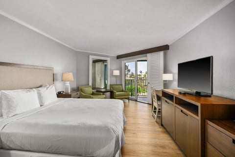 New! 4 Resort Rooms. Sleeps up to 11. Beachfront image 4