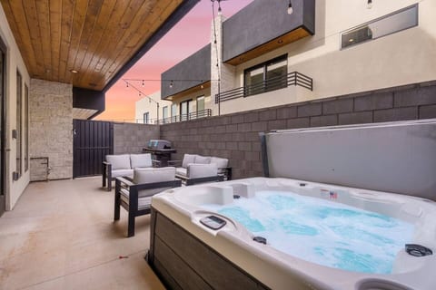 Zion Hot Springs Retreat + Private Spa