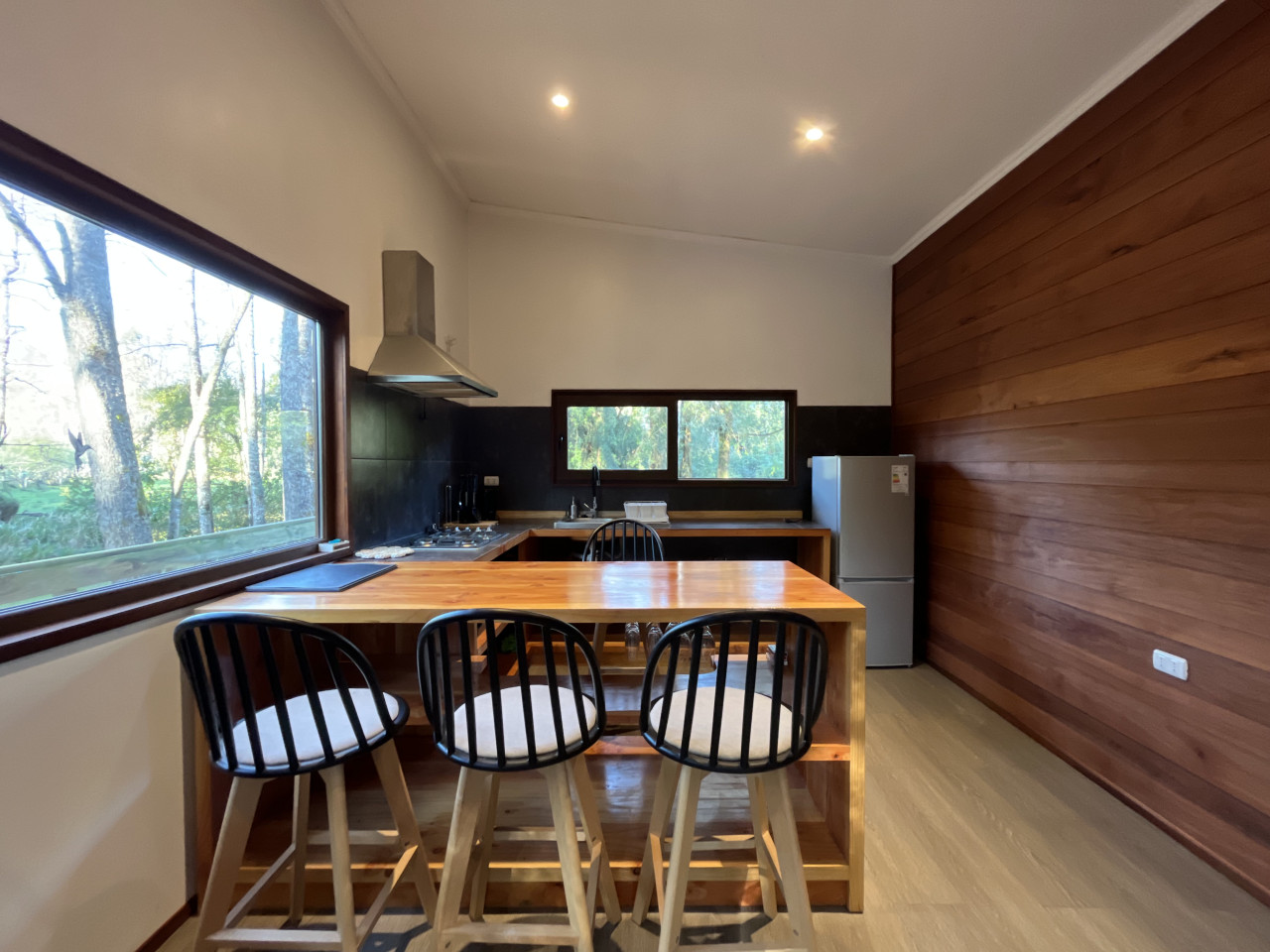 cabin-oak-or-bbq-laundry-wifi-wood-hot-tub/