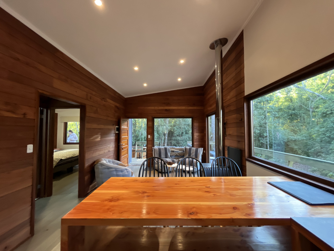 cabin-oak-or-bbq-laundry-wifi-wood-hot-tub/