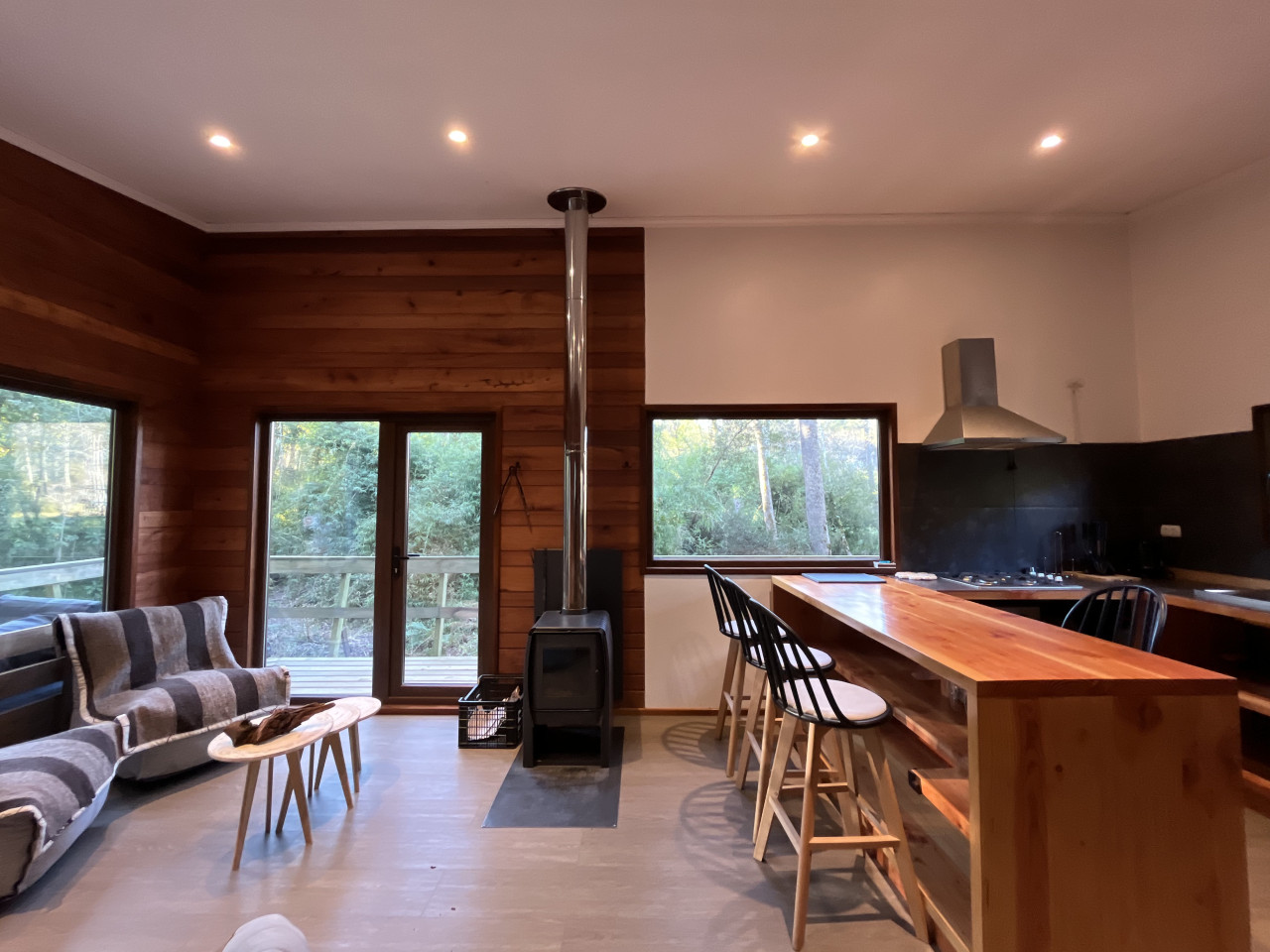 cabin-oak-or-bbq-laundry-wifi-wood-hot-tub/