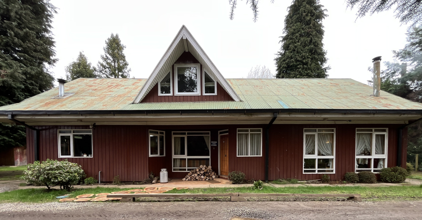 room-manio-wbreakfast-hostal-rukaleufu-or-huiscapi/