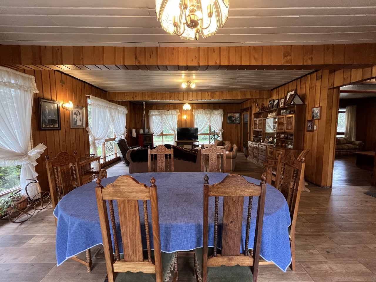 room-manio-wbreakfast-hostal-rukaleufu-or-huiscapi/