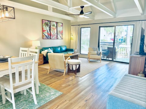Beach, Please! - HHI Escape