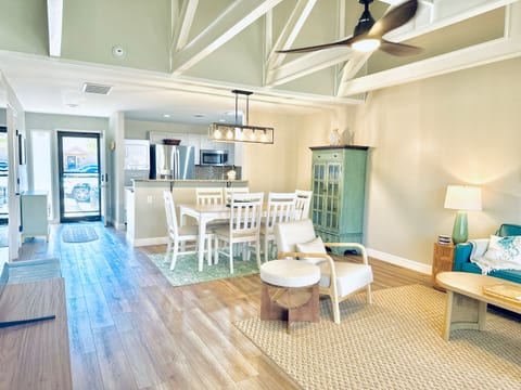 Beach, Please! - HHI Escape