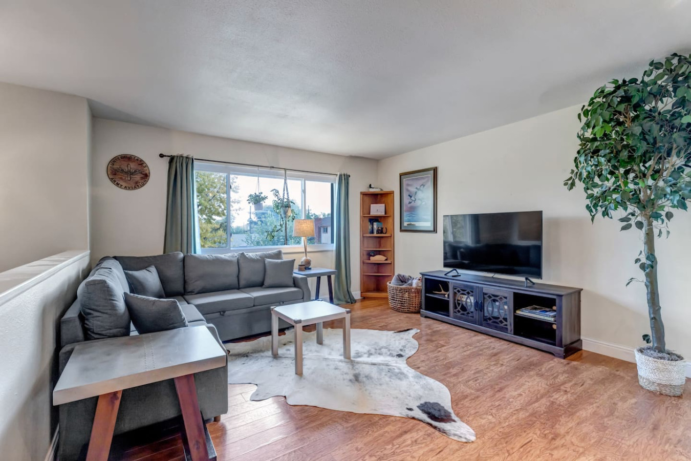 fire-pit-or-games-or-pets-or-views-or-2-mins-to-occ/