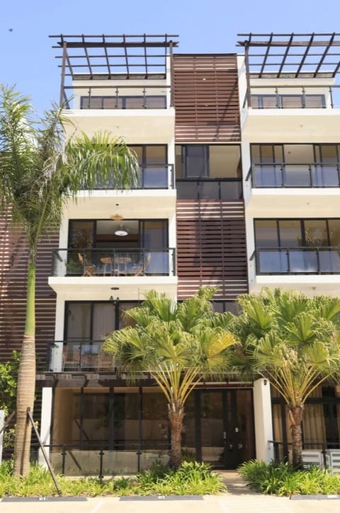 Luxury Beachside Escape – 3BR/2BA with Ocean Views