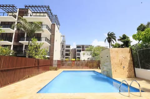 Luxury Beachside Escape – 3BR/2BA with Ocean Views