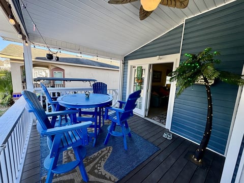 Golf Cart, Ocean Lakes – Dog Friendly, Sleeps 6