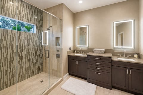 Luxury Pool Home in Riverview Tampa