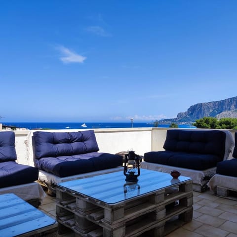 Natalia Mondello Holiday Home | Max. Guests: 4 image 4