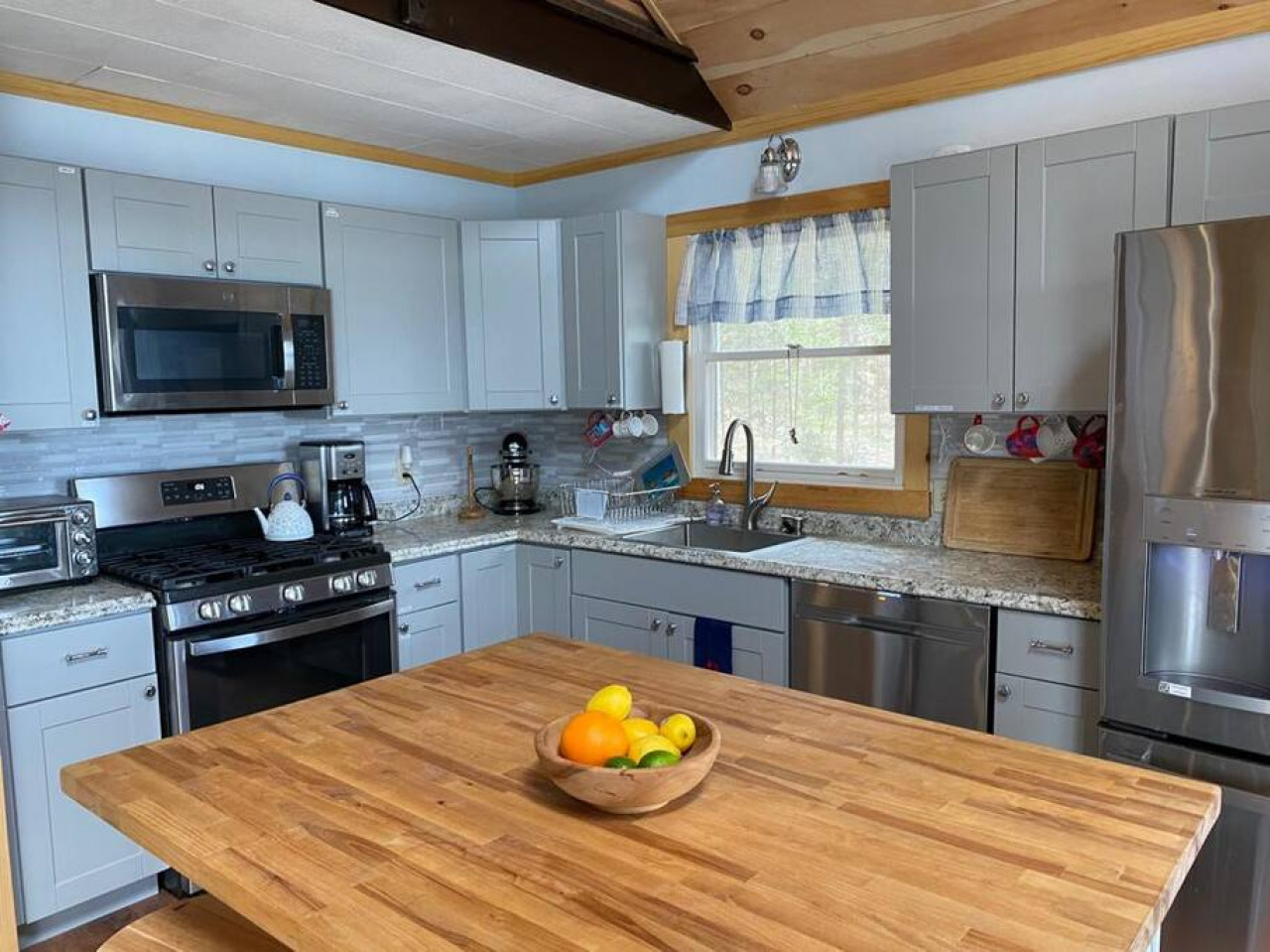 Eastman's Seaside Cottage with Private Beach - Deer Isle