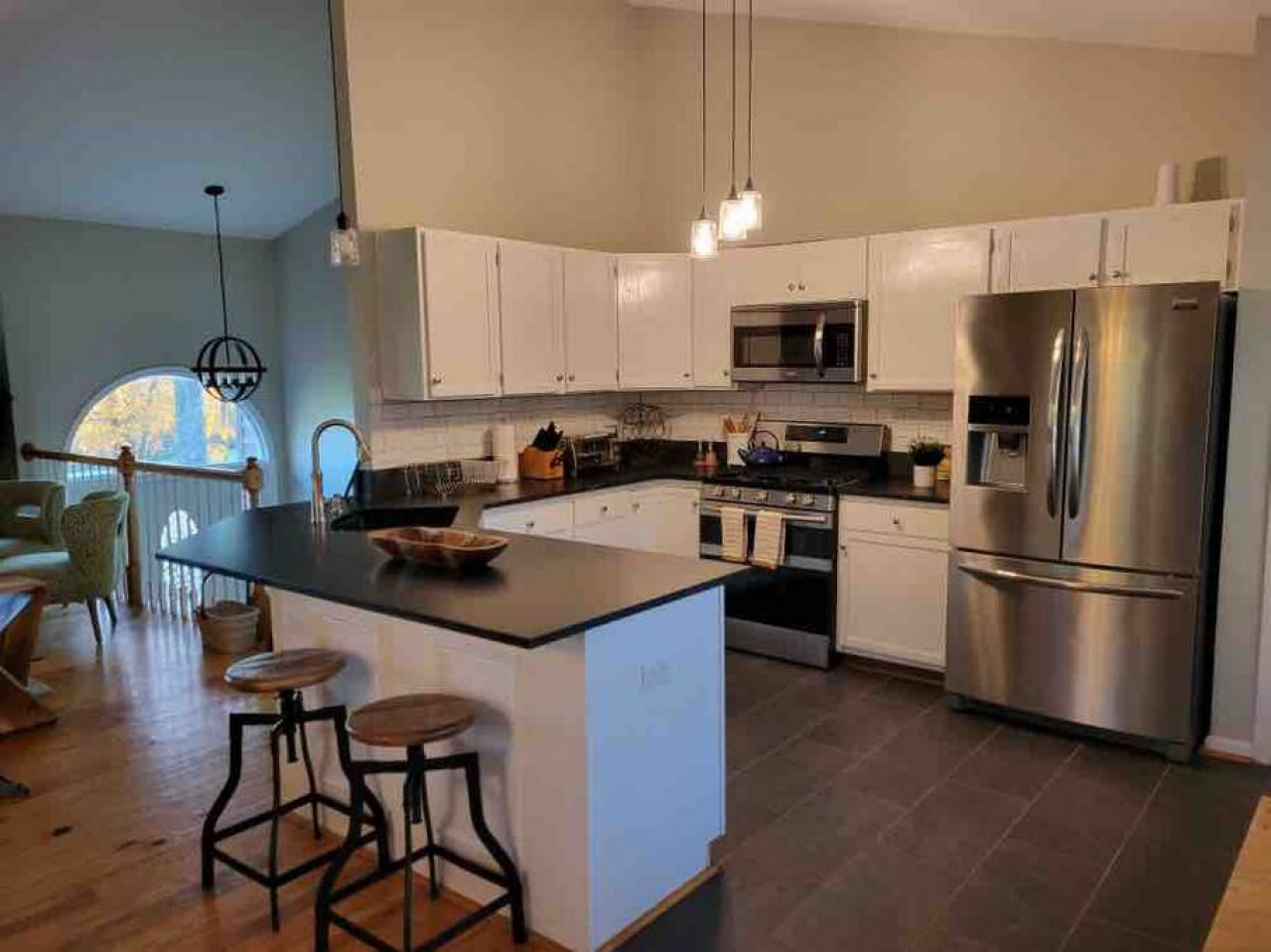 Blue Mountain Getaway: Hot tub, Winery, Game Room - Wise County