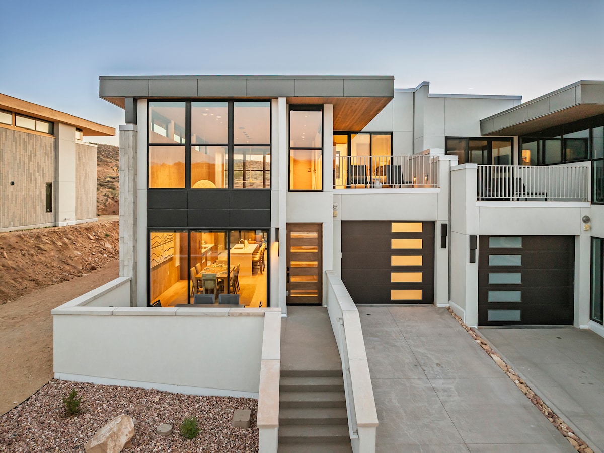 Lionsback Resort - The Strata Casita image 1