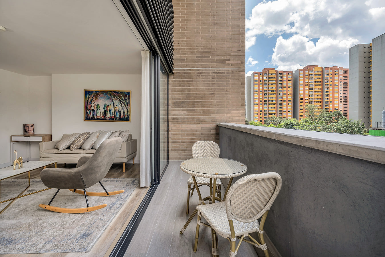 Go Living & Suites - 506