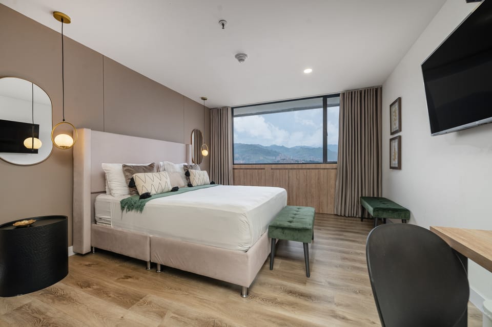 Go Living & Suites - 904 - Medellin