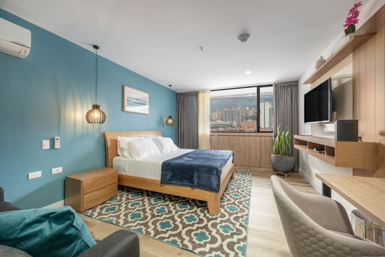 Go Living & Suites - 1406