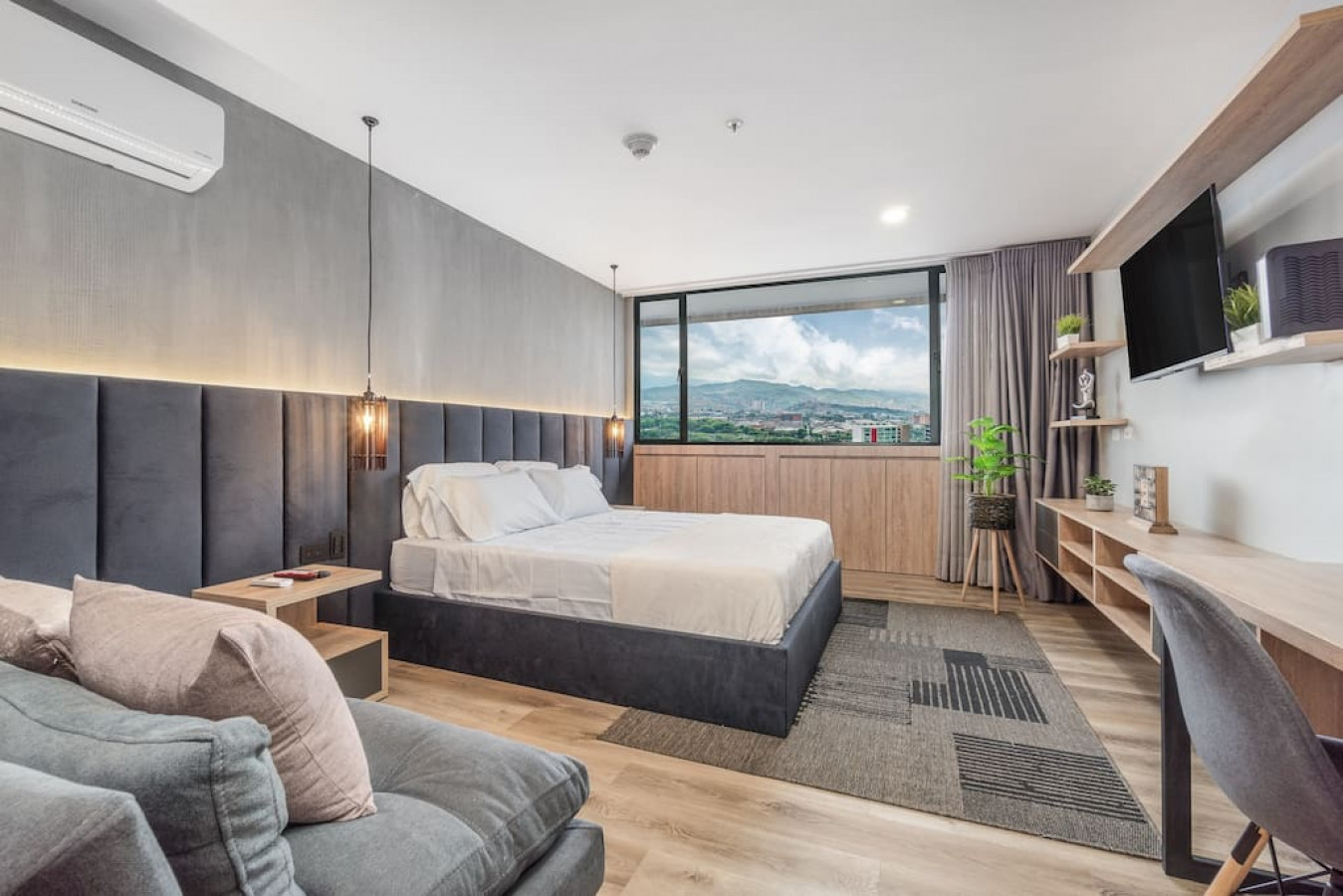 Go Living & Suites - 1417