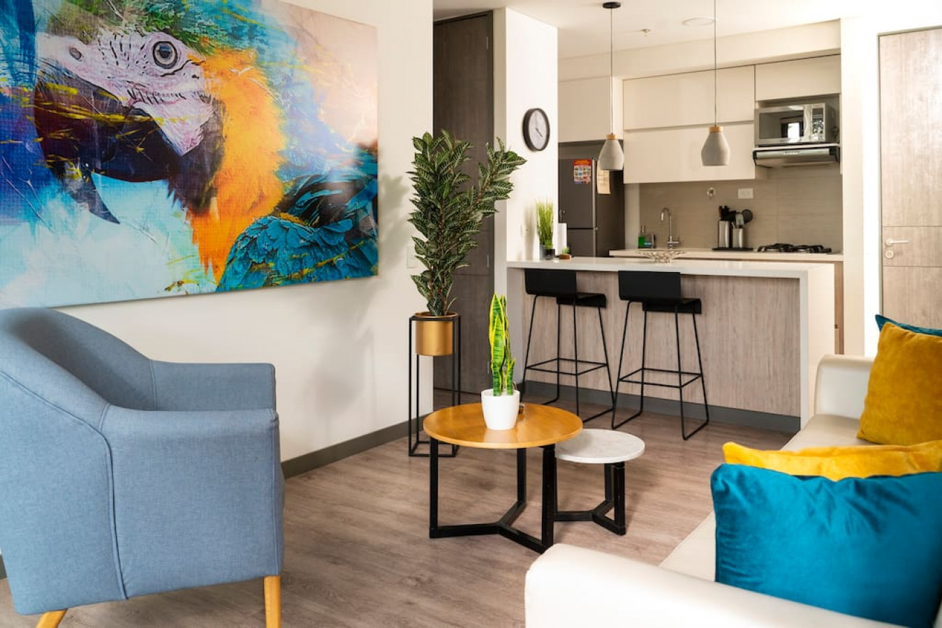 Class Suites - 602