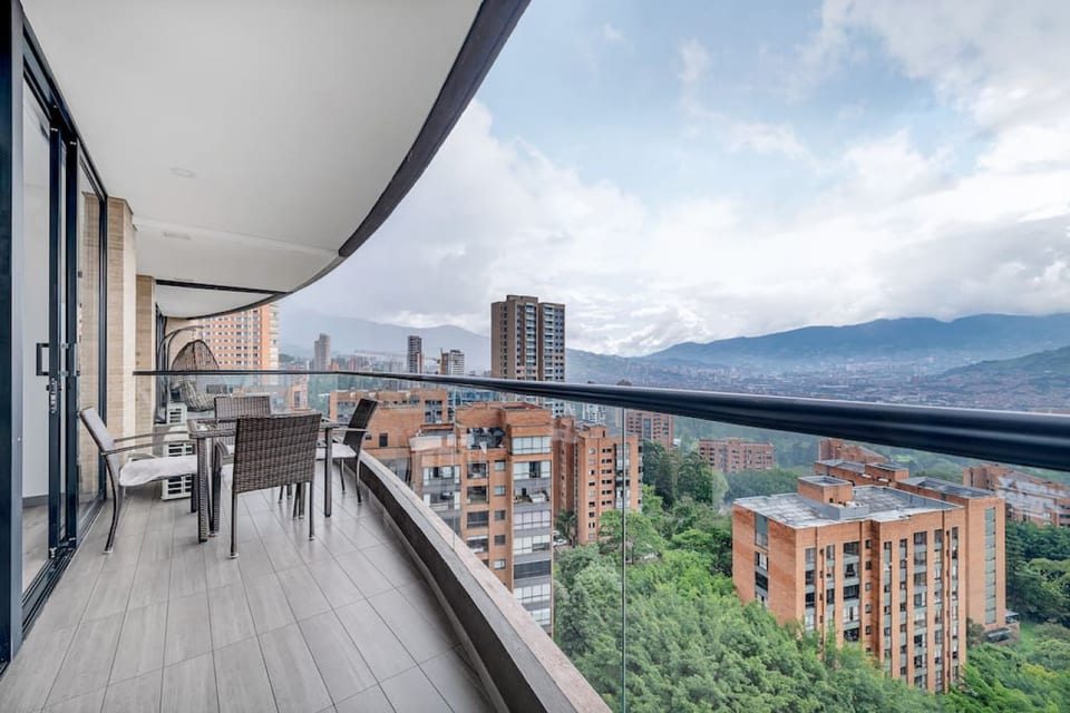 Class Suites - 1602 - Medellin
