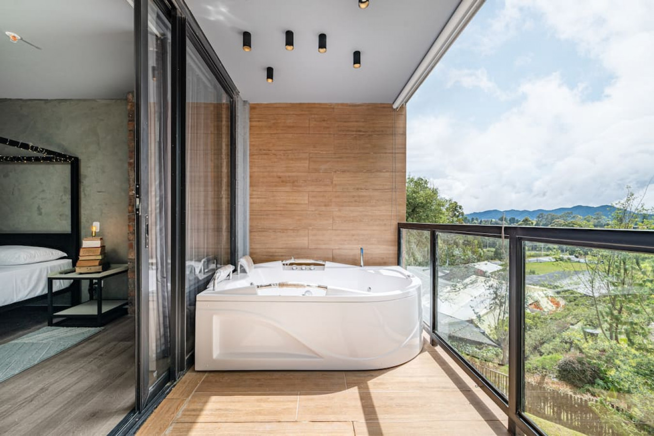Olive Country Living - 311