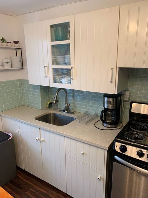 Contemporary 2 bedroom unit in South Slope
