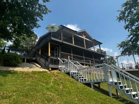 Buschwood Boat Club-Norris Lake @Springs Dock