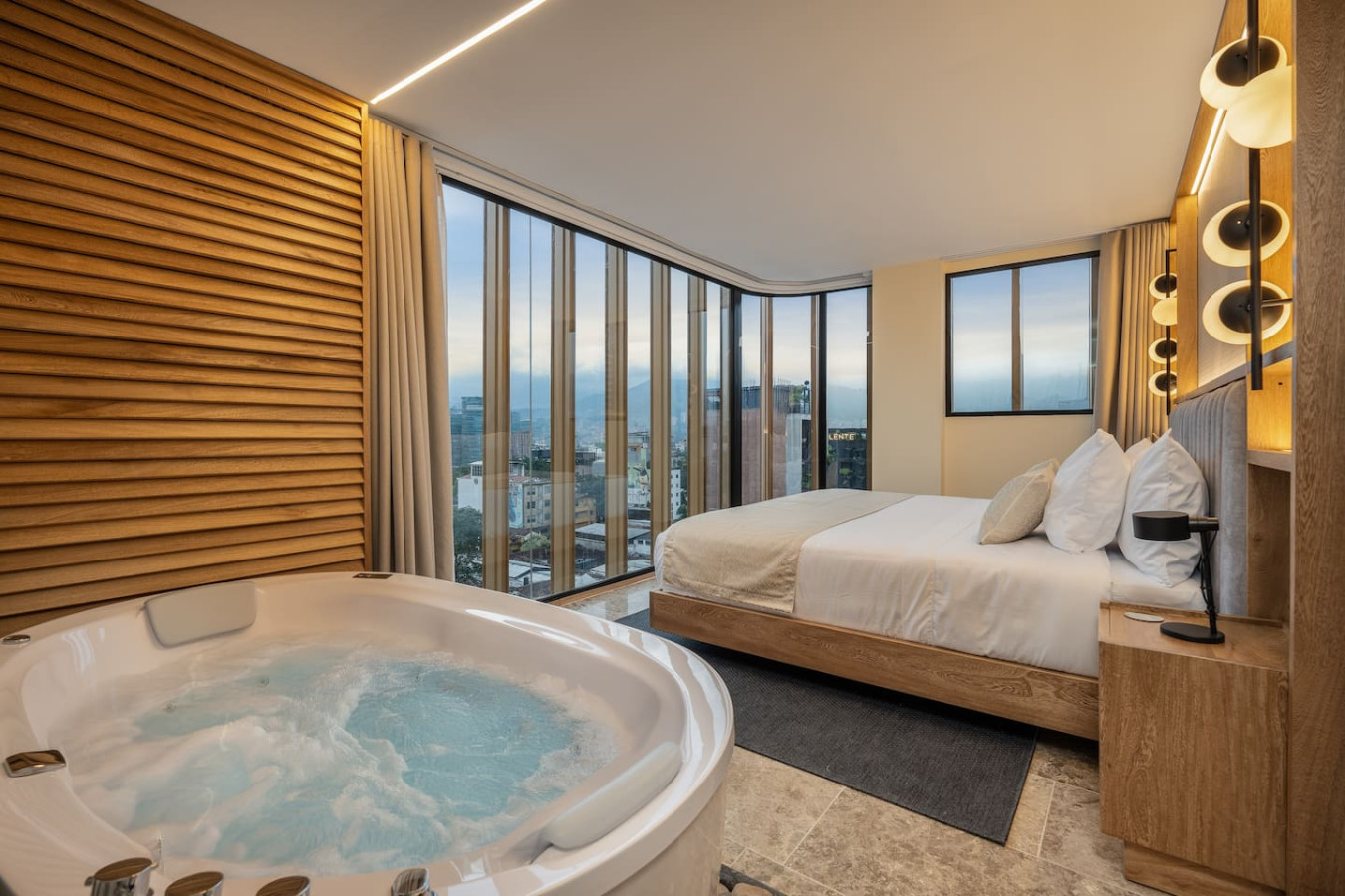 LIN Hotel Junior Suite 503