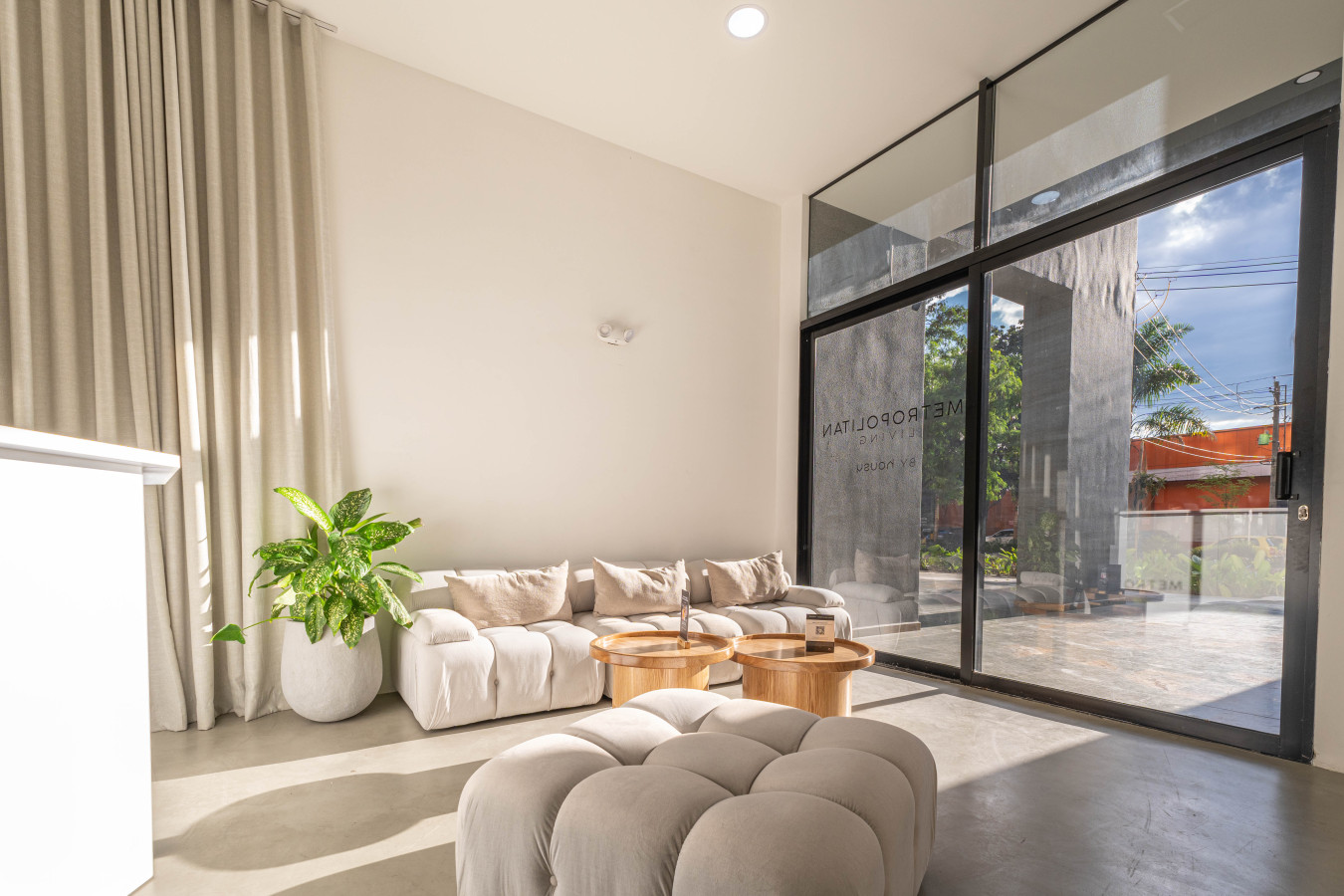 Metropolitan Living 3BR - 2