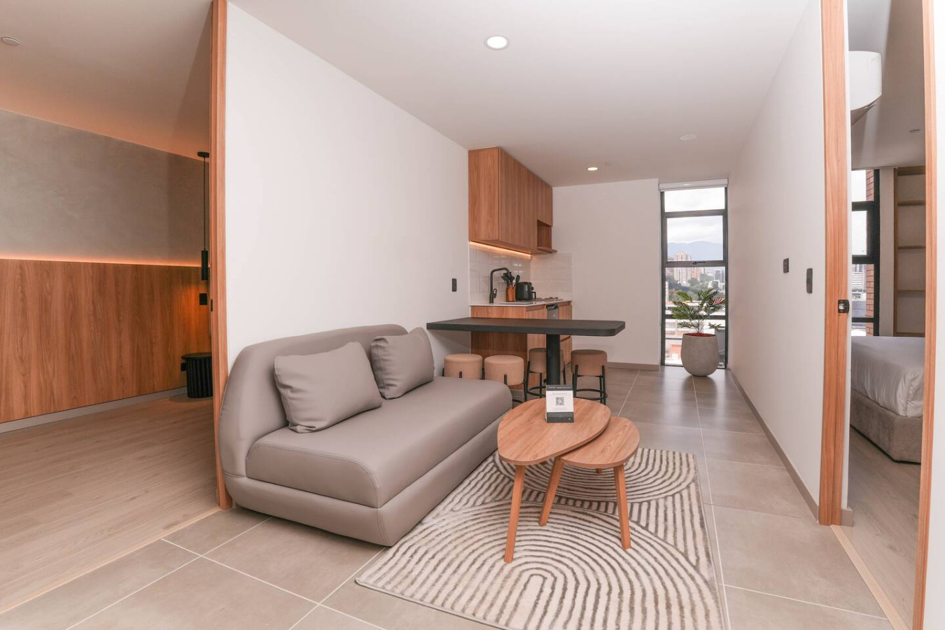 Metropolitan Living 2BR -2