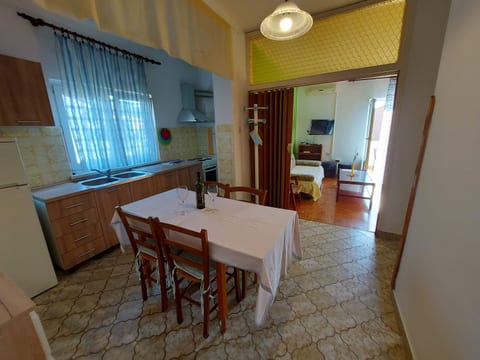 Apartments Fam Tomasic - Unit 204795-5