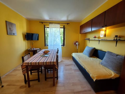 Apartments Fam Tomasic - Unit 204839-5