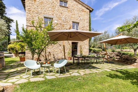 Luxury Serviced Family Villa - Pool/Hot Tub *A/C* image 1