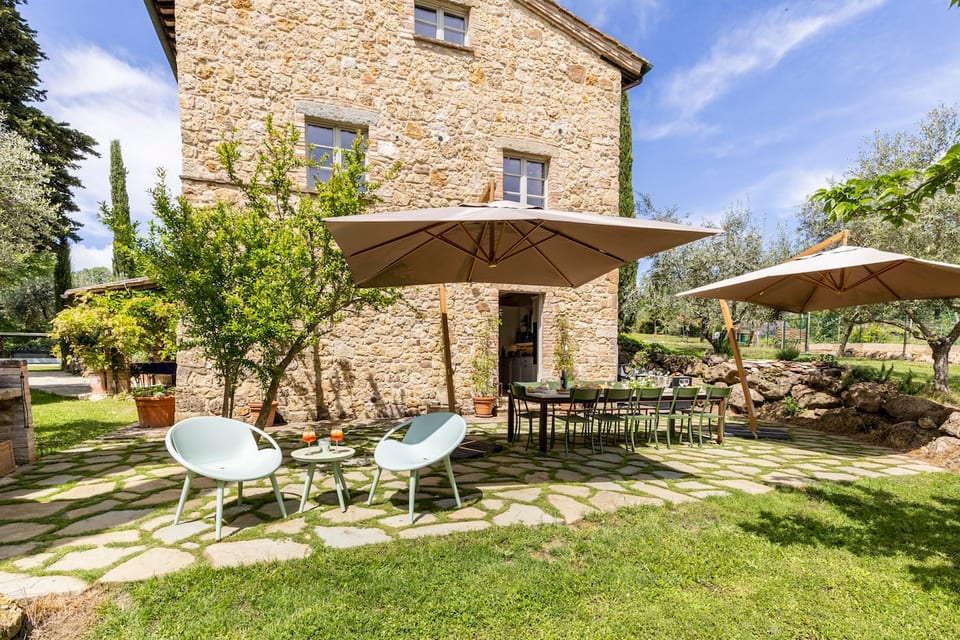 Luxury Serviced Family Villa - Pool/Hot Tub *A/C* image 1
