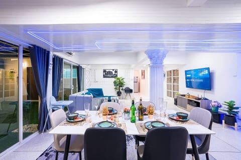 Your SeaCret Stylish Pool Villa 150m from the Sea
