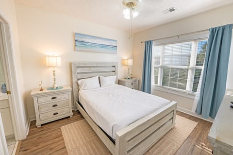 Stunning Bedroom ✨ Beautifully Decorated 🛏️💫