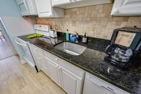 Full Sized Kitchen Appliances in Kitchen Area, Beautifully Remodeled