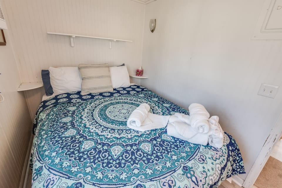 Stunning Bedroom ✨ Beautifully Decorated 🛏️💫