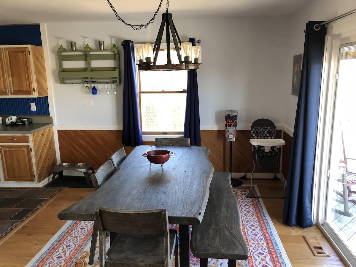 stella-blue-obx-the-grateful-dead-house/