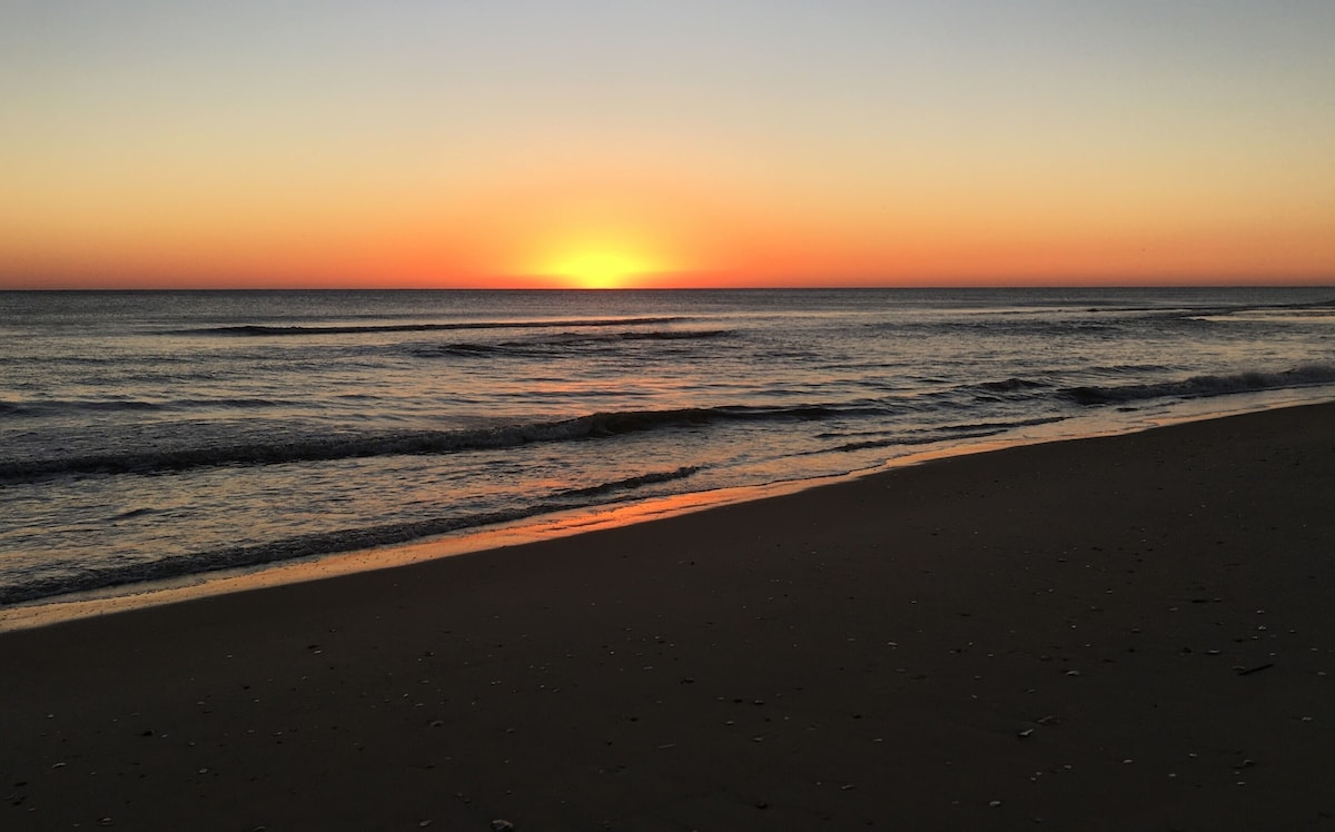 Sunrise on the beach.